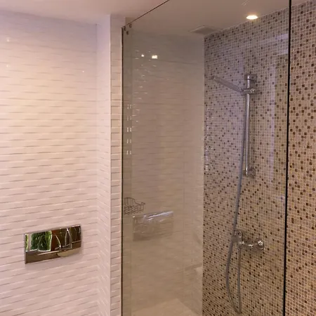 Stylish 1 Bedroom - 500m From The * Estoril